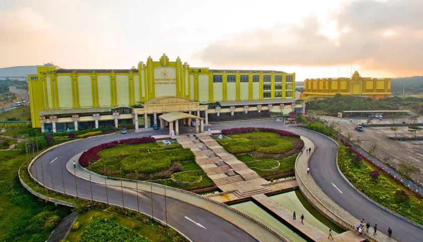 Thansur Sokha Hotel - Image 1