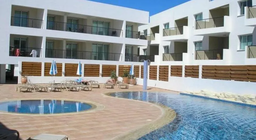 Chromata Lagoon Sea View Apartment - Image 1