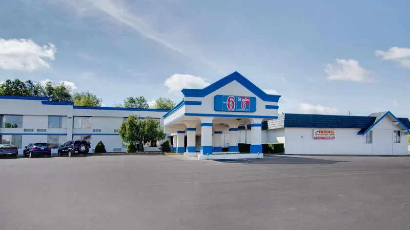 Motel 6-Clarion, PA - Image 1