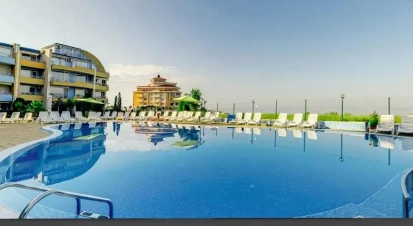 Dream holiday Ravda - Image 1