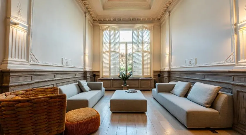 Villa Euphrosina boutique verblijf met verwarmd zwembad, sauna, vlakbij het strand van Oostende - Image 1