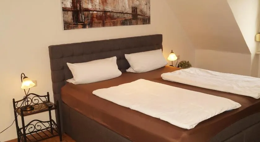 Hotel Boos - Image 1