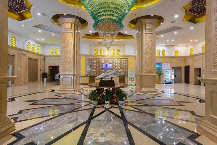 Gandong Hotel (Fuzhou Wenchangli Vientiane Sky Curtain Plaza Branch) - Image 1