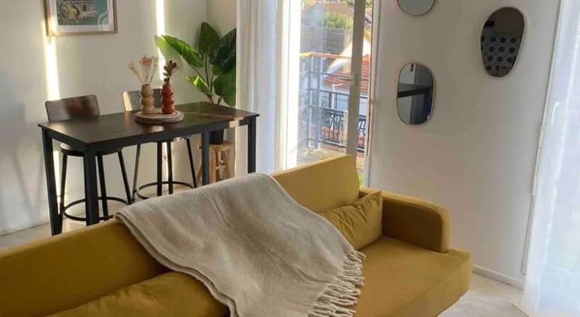 Grand T2 45m2 avec Parking & Balcon proche Paris - Image 1