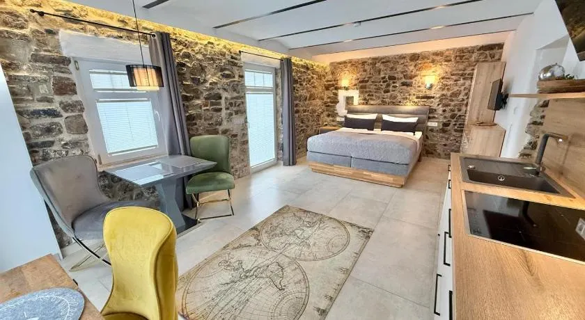 Apartments im Chateau d'Esprit - Image 1