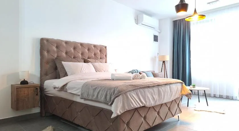 Apartman S&L - Image 1