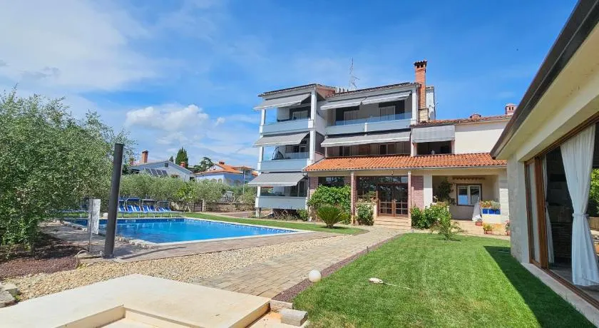 AURA Residence - Image 1