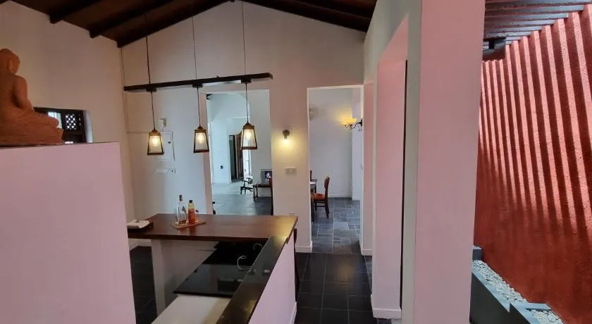 Villa Red, Battaramulla - Image 1