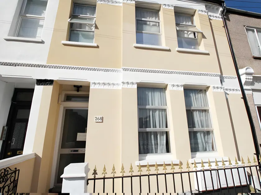 FlexiStay Aparthotel Tooting London - Image 1