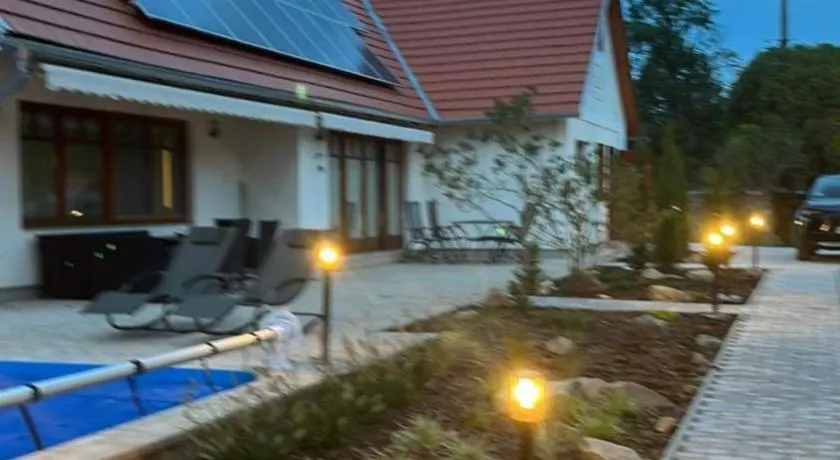 Bleu Fontaine - Image 1