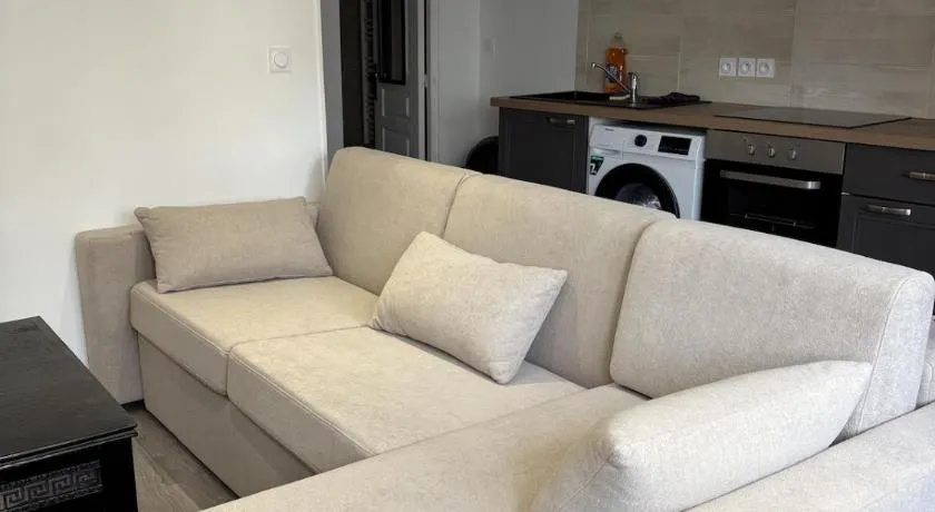 Appartement 1 Chambre en hypercentre Evreux - Image 1