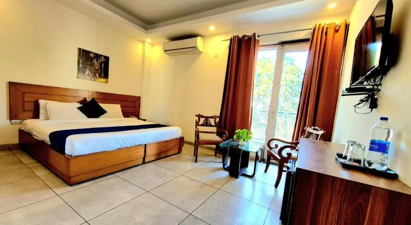 Stays - NH 8 - Image 1