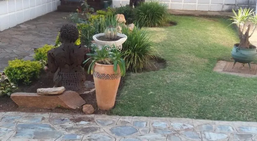 Tshulu Tsha Nabe B&B - Image 1