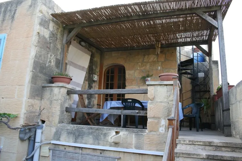Ta Bedu Farmhouse - Image 1