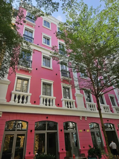 Sunday Boutique Hotel - Image 1