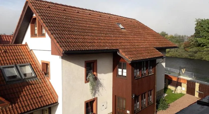 River Side Holiday Home near Besenova - Image 1
