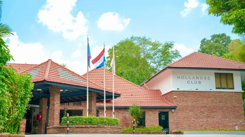 Hollandse Club Retreat - Image 1