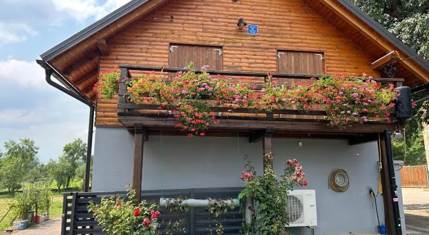House Mate - Image 1