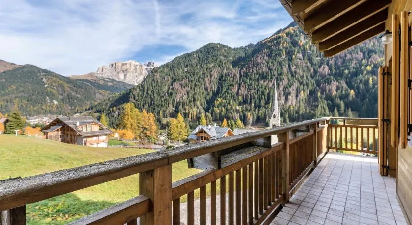 Appartement \"Casa Loretta\" avec vue sur les montagnes, balcons et Wi-Fi. - Image 1