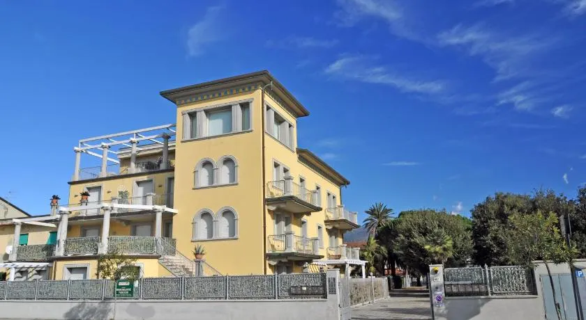 Holiday Apartments Fiumetto - Image 1