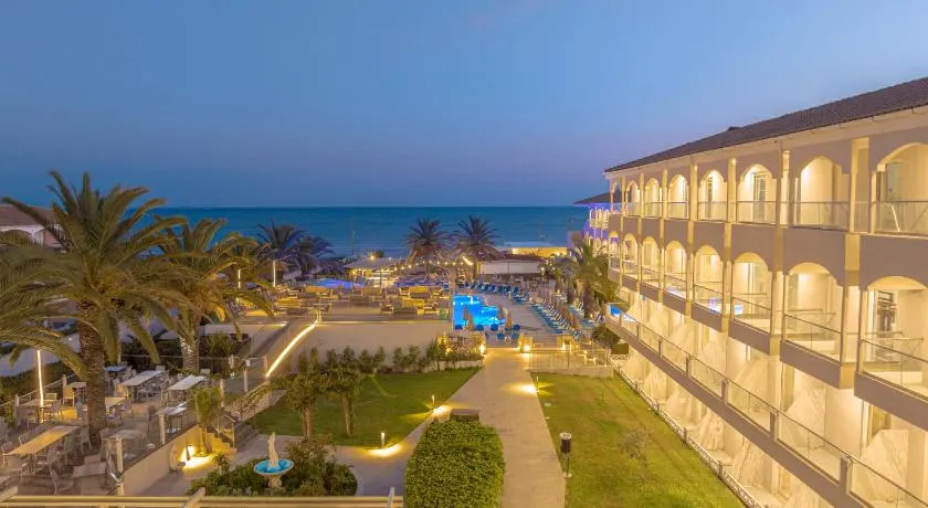 Poseidon Beach Hotel - Image 1