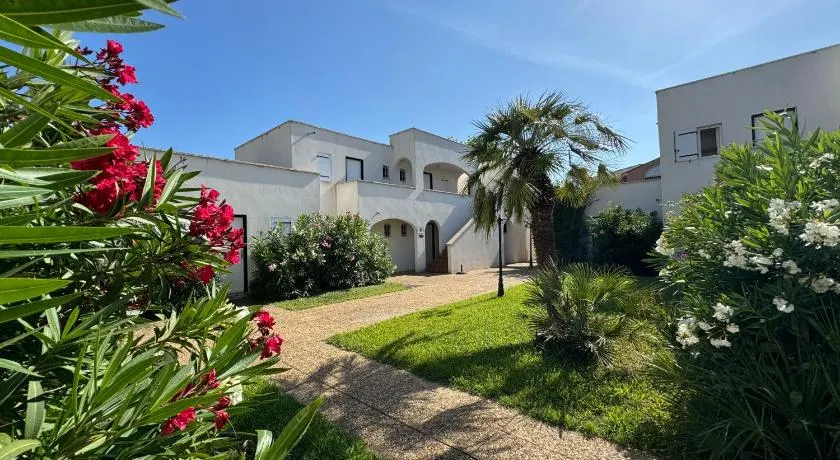 Beach Cannes Bungalows - Holiday Apartments near Cannes - Image 1