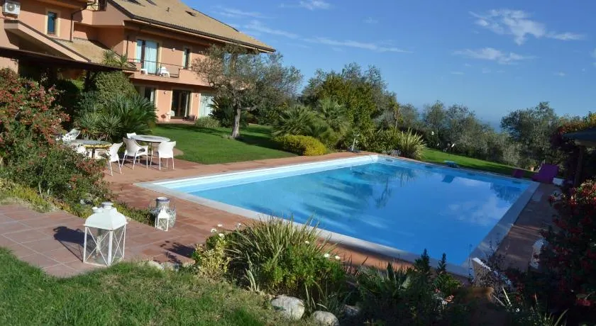 Villa Zagara Luxury Bed And Breakfast - Image 1