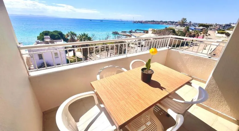 HOLIDAY APART 50 meters to BEACH, Sea view apartments - Image 1