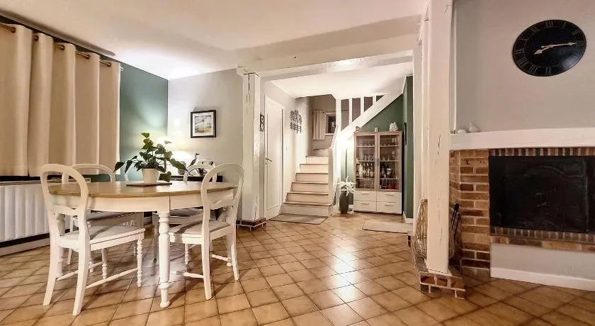 "Chambre familiale", La Maison des Grenouilles - Image 1
