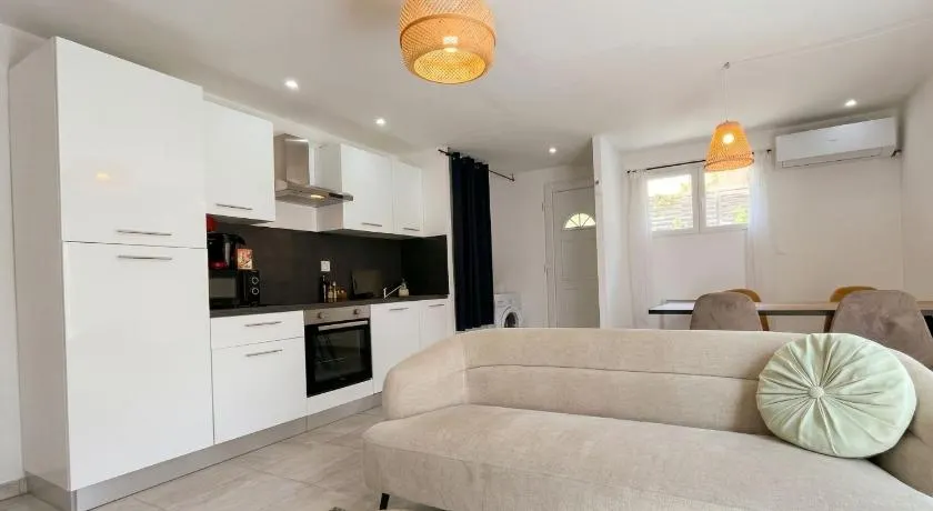 LE 84 - Grand T3 Climatisé - Terrasse & Parking Privé - Image 1