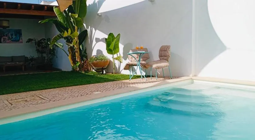 Santa Cruz - B&B - Image 1