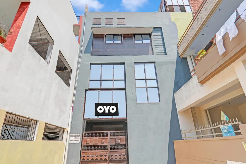 Hotel O Four Square - Image 1
