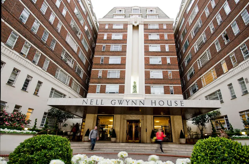 NELL GWYNN HOUSE - Charming One Bedroom Apartment with Air Con, Sloane Square, London - Image 1
