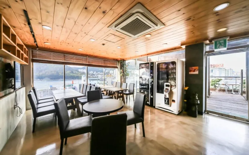 Geoje Island Jangseungpo Ocean Hotel The Luxe - Image 1