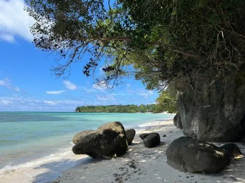 A & L Resort - Sea & Mountain View - Image 1
