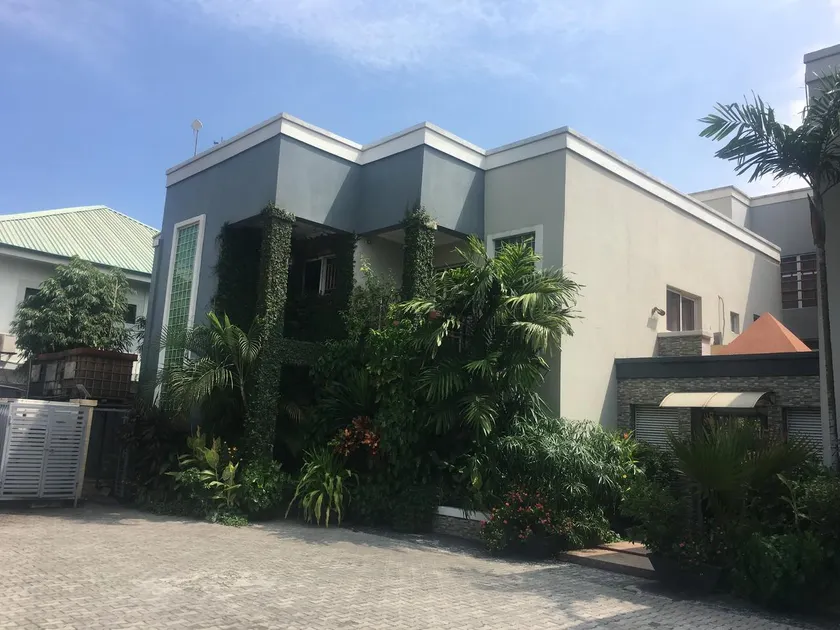 Crystal Court Lekki - Image 1