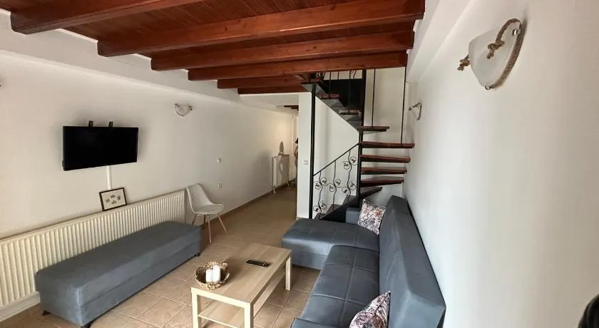 Elena maisonette by the sea - Image 1