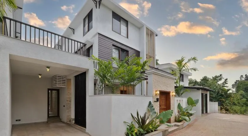 Melhor stays villas - L-S10 4BHK villa with private pool, Anjuna - Image 1