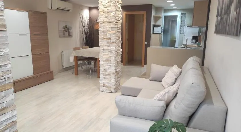 Apartamento en Viladecans cerca del aeropuerto - Image 1