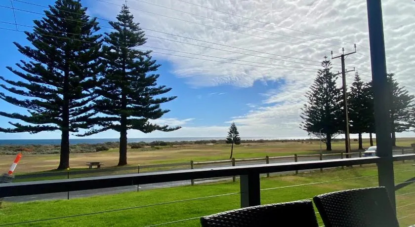 Kingston Foreshore Caravan Park - Image 1