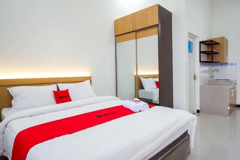 RedDoorz near Terminal Tirtonadi 2 - Image 1