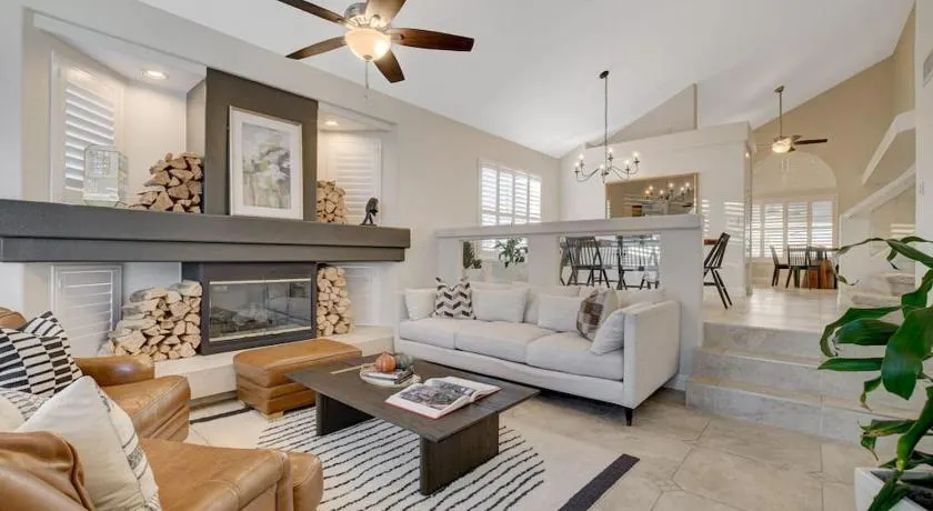 Beautiful 5BR w/King Beds, Pool & Hot Tub, Games - Image 1
