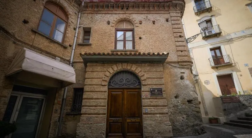 Palazzo Perez - Image 1