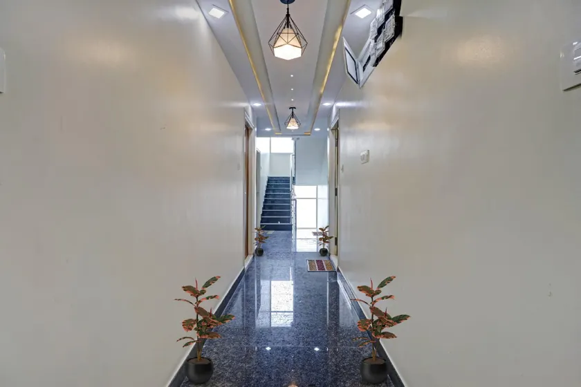 Hotel O Maitry - Image 1