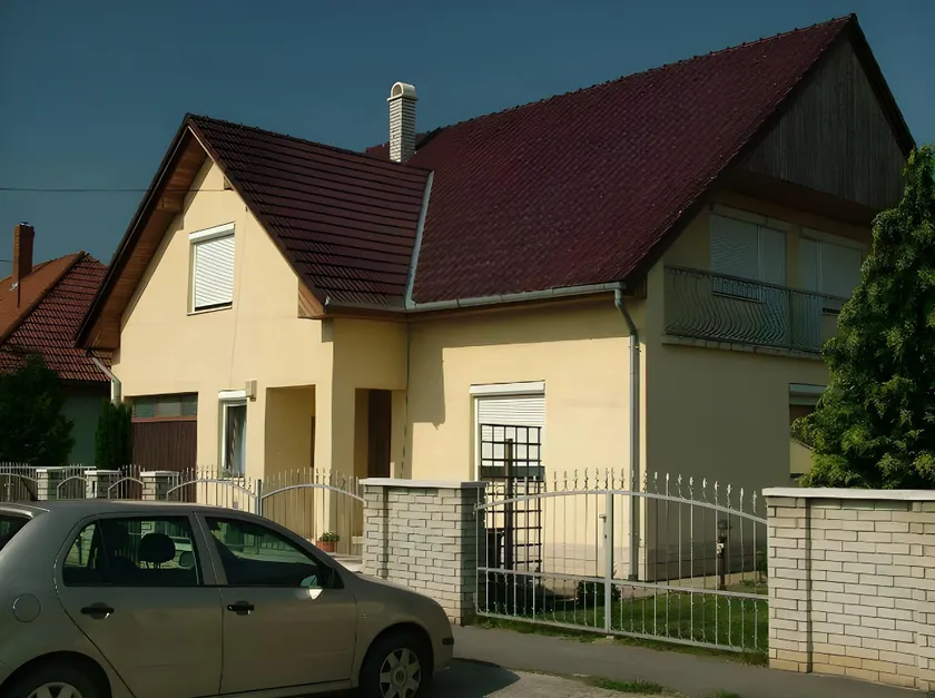 Bözsi Apartman - Image 1