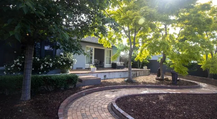 Buninyong Golfside Getaway - Image 1