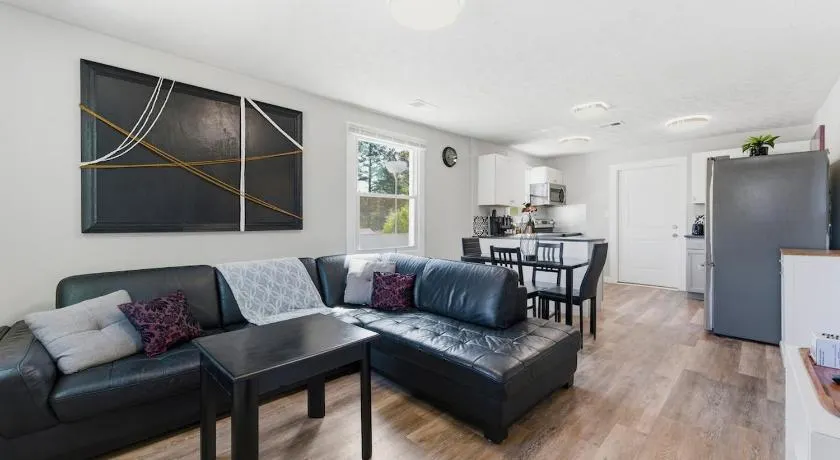 Comfortable 1 Bedroom Near Downtown ATL Sleeps 2 Free Parking - Image 1