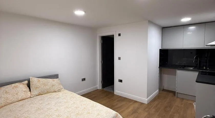 Guest Suite in Waterlooville - Image 1