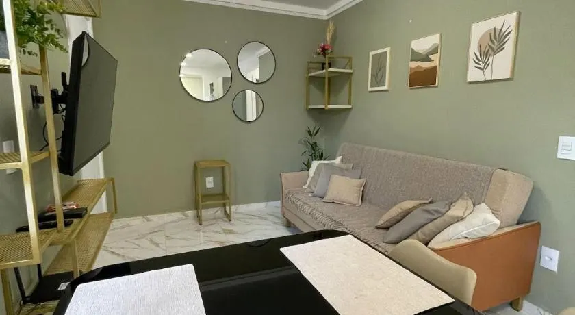F - Apartamento Central e moderno - Image 1