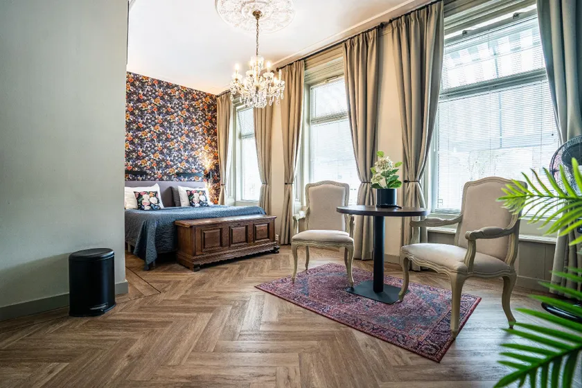 The Hogg House - a city delight for two - Image 1